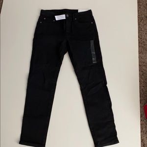 I never wore these and they dont fit me anymore